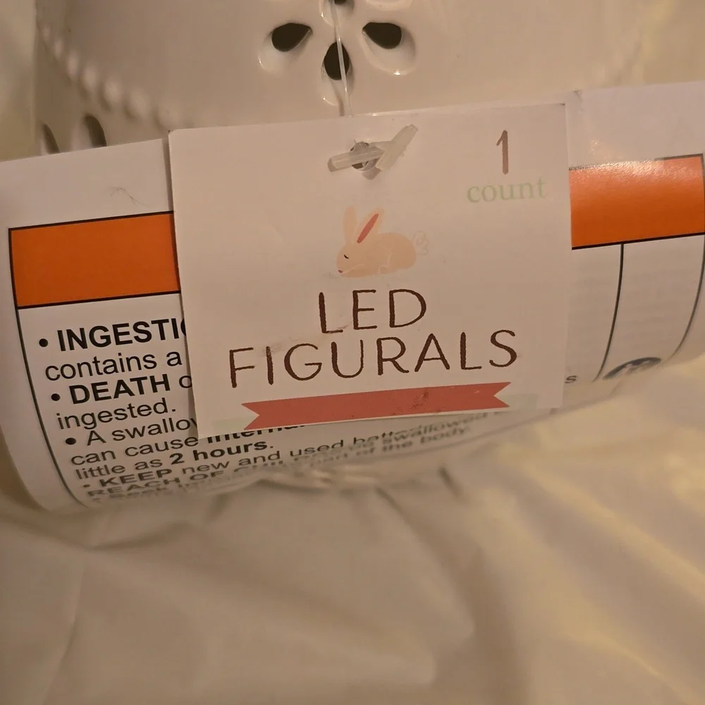 White Ceramic Egg LED Lantern For Easter - Picture 3 of 3